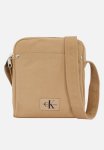 Calvin Klein Sport Essentials Reporter W - Savannah Tan