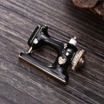 Vintage Sewing Machine Brooch Rhinestone Exquisite Luxury Accessories