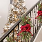 1PC Christmas Decoration Staircase Wreath Red Butterfly Fish Scale Pine And Berry Decoration Christmas Plush Hanging Wall Orname