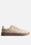 Trainers - Beige