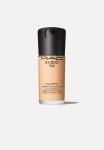 MAC Studio Fix Fluid Spf 15 Foundation - NC15