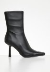 Vakay Stiletto Boot - Black
