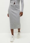 Knitted Rubbed Skirt - Charcoal