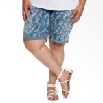 Donnay Plus Size Curvier Fit Denim Shorts With Printed Leaves