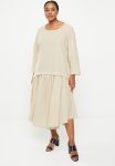 AMANDA LAIRD CHERRY Plus Cosmo Dress - Natural