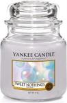 Candle Sweet Nothings Medium Jar Retail Box No Warranty   Product Overview 