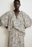 Balloon-sleeved Blouse - Light Beige Zebra Print