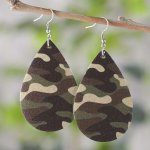 Retro Army Green Camouflage Pattern Teardrop Dangle Earrings Pu Leather Jewelry Personality Female Gift