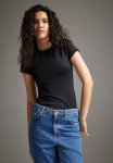 Fitted Microfibre T-Shirt - Black