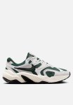 Nike AL8