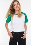 Semi-fitted Raglan Sleeve Knitted T-Shirt - Green