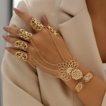Exaggerated Gothic Punk Style Fingerless Gloves Mittens Bracelet & Back Chains Ornament