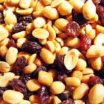 Peanuts & Raisins