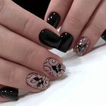 24PCS Glossy Short Square Fake Nails Black White Press On Nails With Butterfly Leaves Design Sweet Cool Full Cover False Nails F