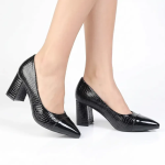 Madison Ladies Croc Court - Black - 8