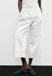 Pull-on Culottes - White Pinstriped