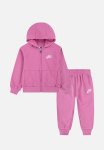 Nike Nkn Lbr Ft Fz Club Set - Magic Flamingo