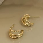 1 Pair Elegant And Exquisite French Style Hoop Earrings Triple Layer Hollow Hoop Earrings Golden Vintage Earrings Jewelry