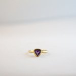 Trillion - Amethyst Medium
