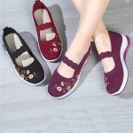 Women's Knitted Flat Shoes Comfy Round Toe Hollow Out Slip On Shoes Breathable Walking Shoes