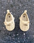 Woolworths White Bow Pumps Size 1