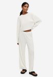 Crinkled Trousers - White