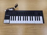 NATIVE Instruments Komplete M32 USB Keyboard