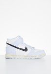 Nike Dunk High Gs - White Grey