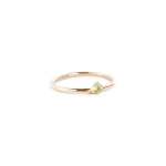Three Claw MINI Peridot Ring In Yellow Gold - T