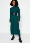 Modest Knitwear Dress With Belt - Dark Green