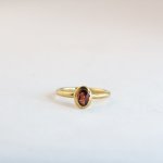 Oval Small - Garnet - Large