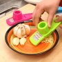 1PC Stainless Steel Pp Garlic Ginger Presses Manual Multi-functional Ginger Cutter Plastic Kitchen Grater Grinder Grinding Tool