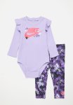 Nike Nkg Fresh Cut Bodysuit Legging - Purple
