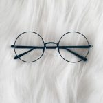 Metal Glasses Without Lens
