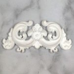 JP715 White Resin Everleigh Flower