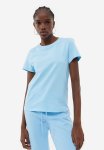 Fitted T-Shirt - Light Blue