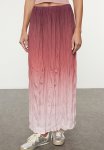 Claret Gradient Pleated Maxi Skirt - Red