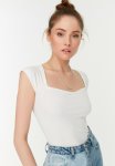 Sweetheart Collar Raglan Sleeve Ribbed Flexible Crop Knitted Blouse - Ecru