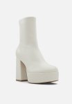 Jaqulin Platform Boot - Ice