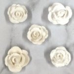White Resin Rose Set White X5