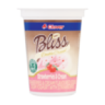 Clover Strawberry & Cream Double Cream Yoghurt 150G