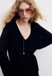 V-neck Jumper - Black