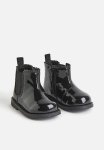 Warm-lined Chelsea Boots - Black