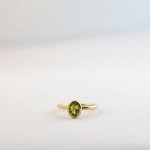 Oval - Medium - Peridot Small