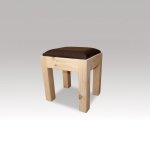 Classic Dressing Tbl Stool R
