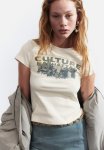 Fitted T-Shirt - Beige