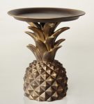 Pineapple With Metal Tray 30X26CM