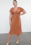 Reversible Pleated Midi Plus Size Dress - Brown