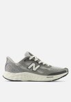 New Balance Arishi Lux V4