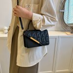 1PC Girl's Argyle Bag New Trendy Portable Small Square Bag Fashion Chain Solid Color Crossbody Bag